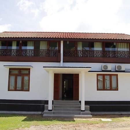 Acquabey Surf Villa Matara Eksteriør bilde