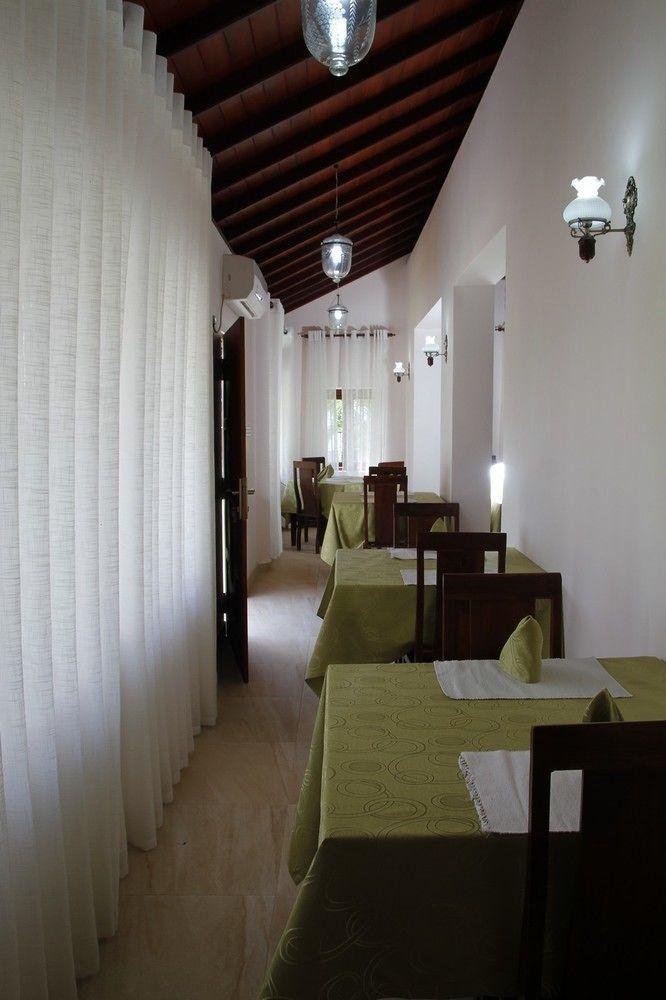 Acquabey Surf Villa Matara Eksteriør bilde