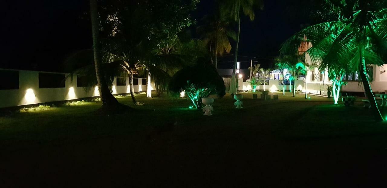 Acquabey Surf Villa Matara Eksteriør bilde
